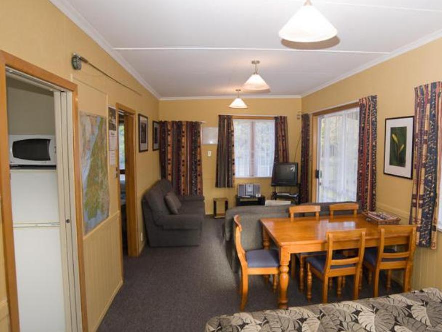 Accommodation Fiordland -The Three Bedroom House At 226A Milford Road Te Anau Esterno foto