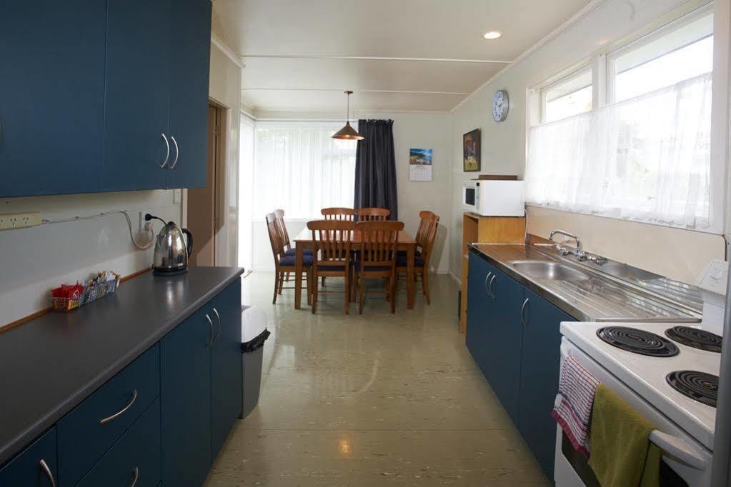 Accommodation Fiordland -The Three Bedroom House At 226A Milford Road Te Anau Esterno foto