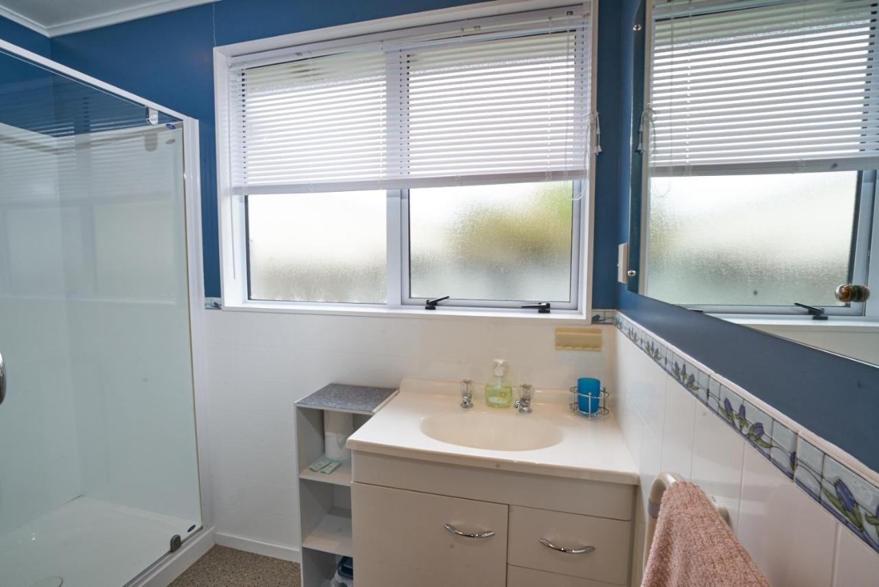 Accommodation Fiordland -The Three Bedroom House At 226A Milford Road Te Anau Esterno foto